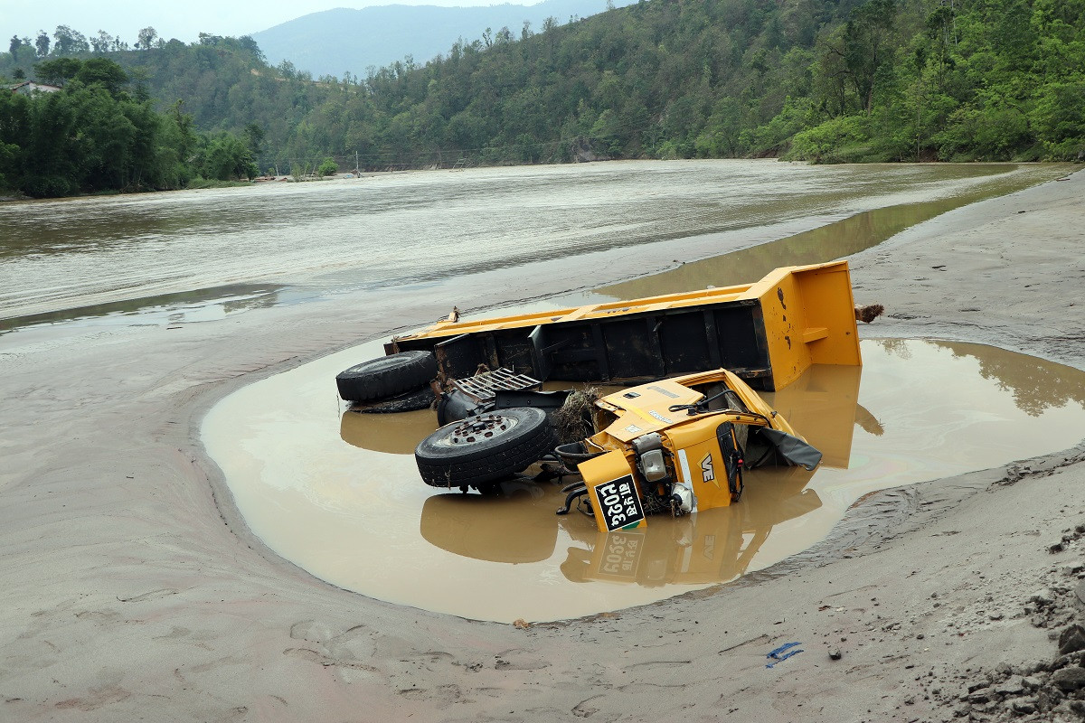 Nepal_Floods and landslides in eastern51687100607.jpg